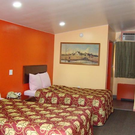 Pinconning Trail Inn Motel Kültér fotó