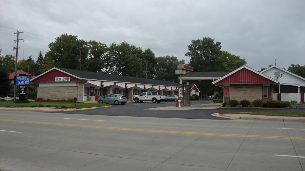 Pinconning Trail Inn Motel Kültér fotó
