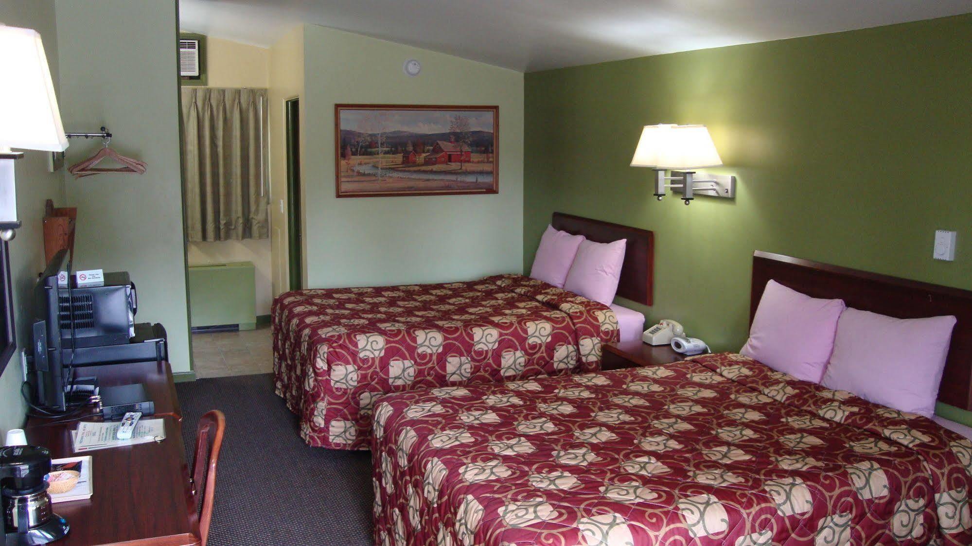 Pinconning Trail Inn Motel Kültér fotó