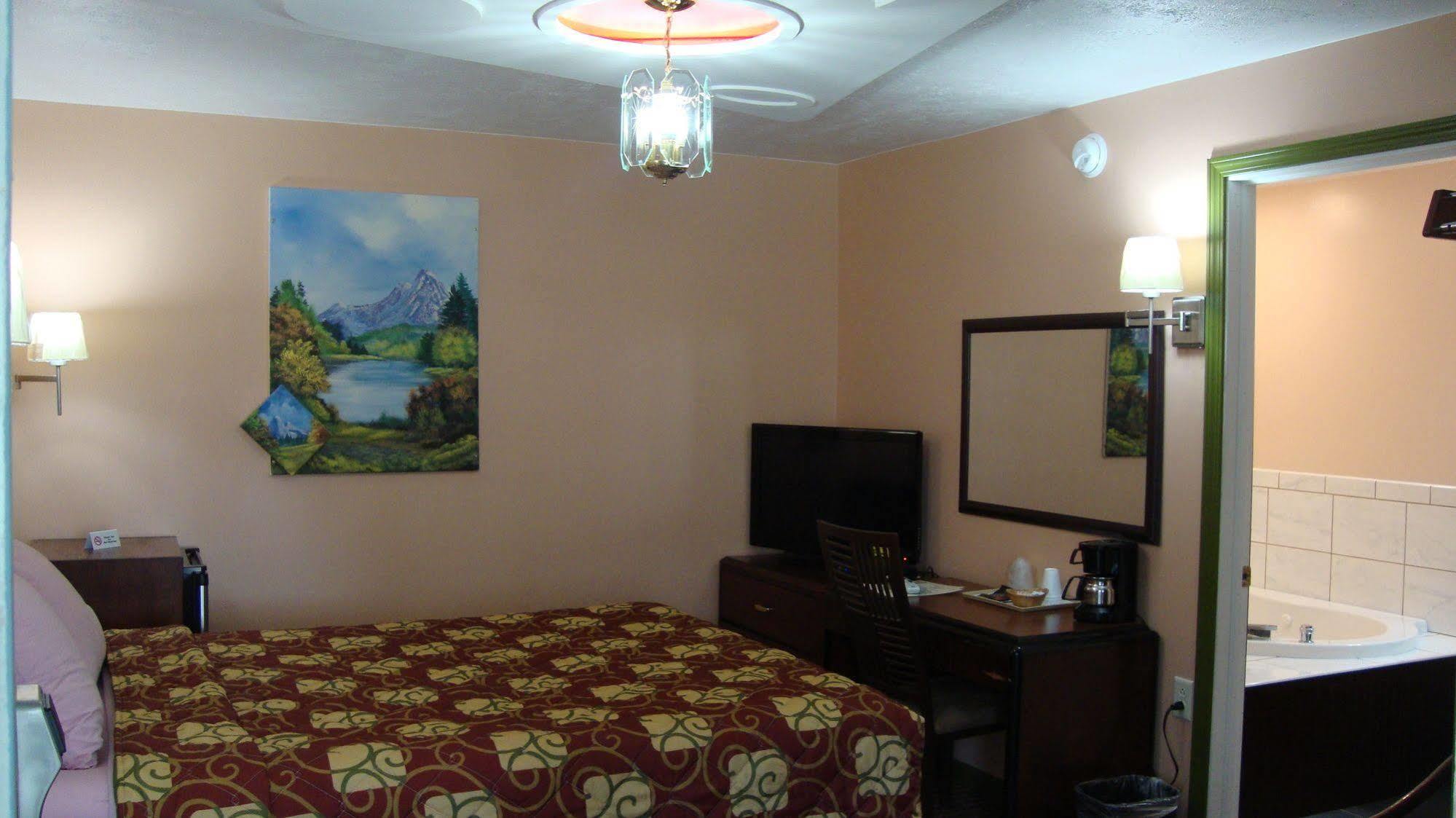 Pinconning Trail Inn Motel Kültér fotó