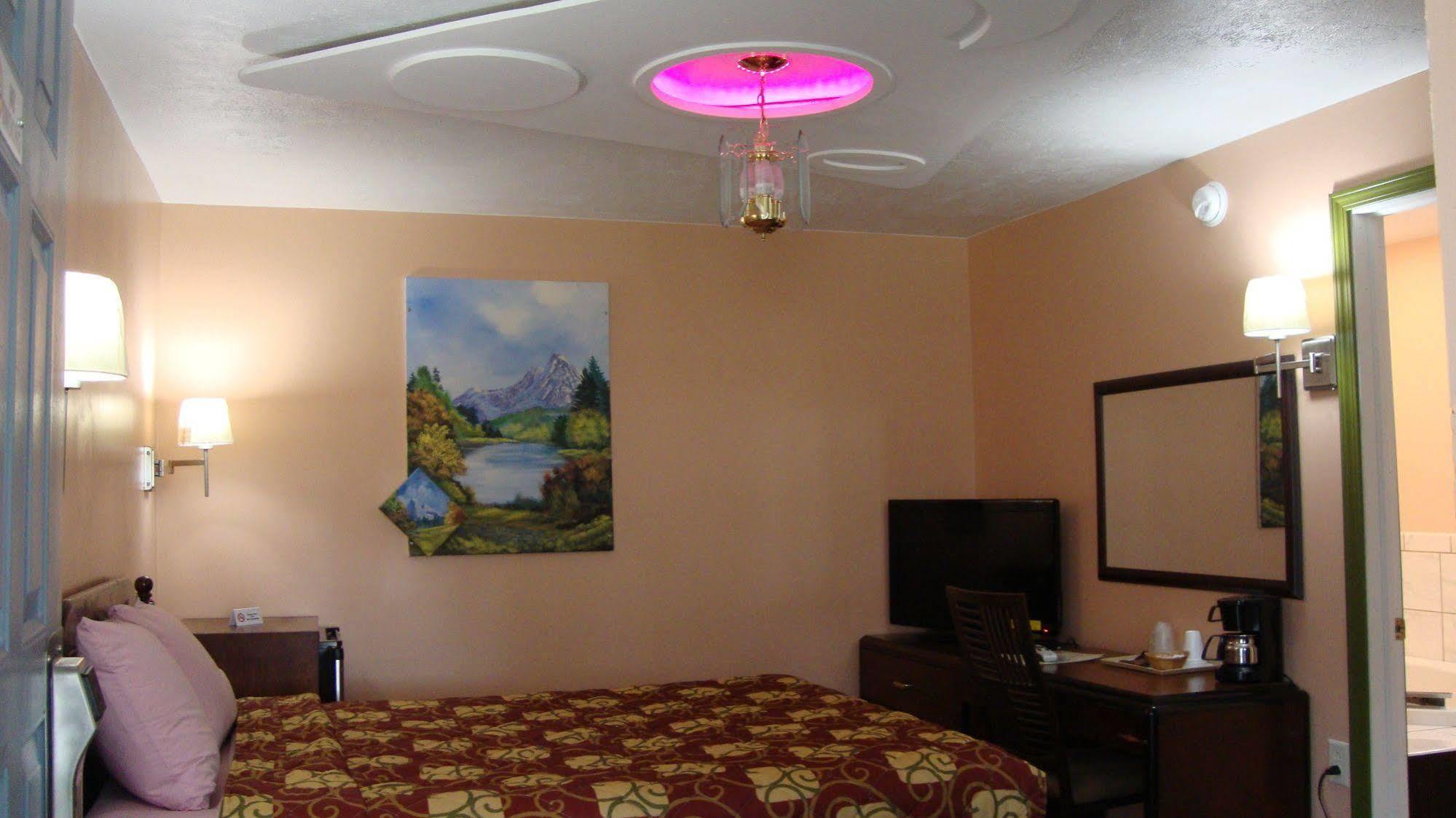 Pinconning Trail Inn Motel Kültér fotó